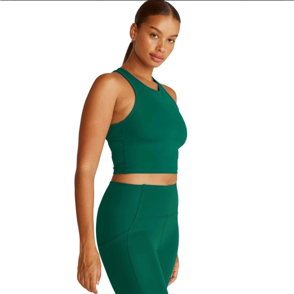 Beyond Yoga Strive Crop Tank and ankle legging set in Emerald Green - Picture 3 of 7